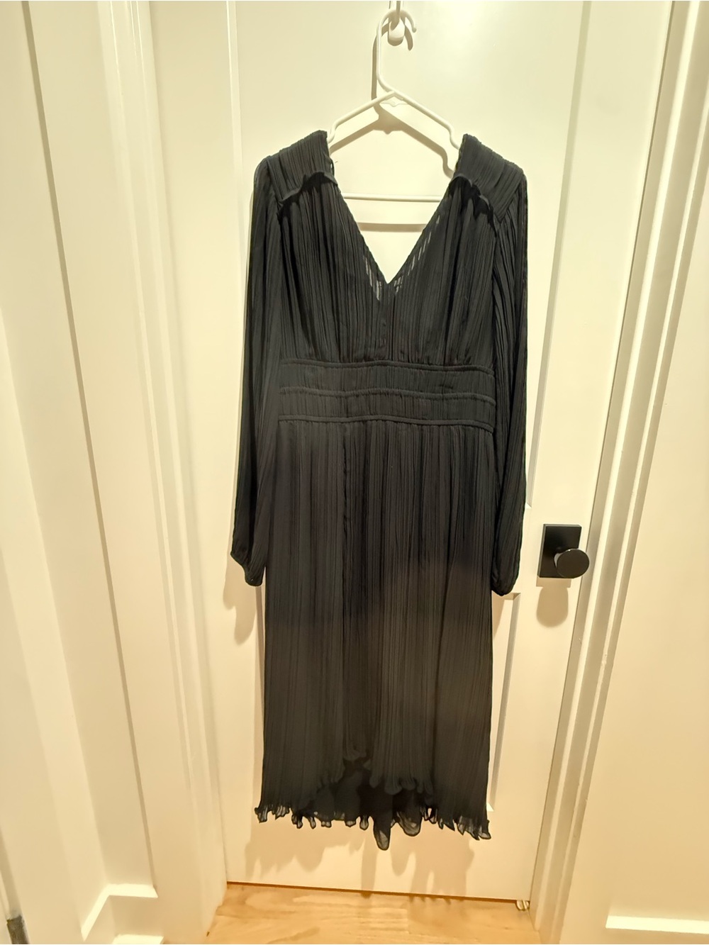 Current Air Black Pleated V-Neck Long Sleeve Midi Dress